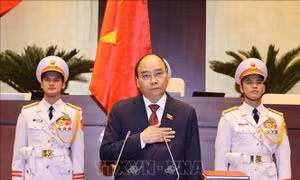 Chủ tịch nước Nguyễn Xuân Phúc tuyên thệ nhậm chức. Ảnh: TTXVN