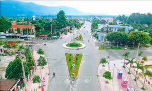 Diện mạo trung tâm huyện Krông Bông ngày nay. Ảnh: TTXVN phát.