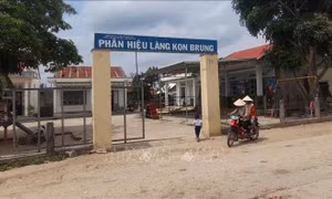 Gia Lai: Bộ đội giúp làng Kon Brung thoát nghèo