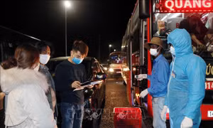 Dịch COVID - 19: Quảng Ninh dừng giãn cách xã hội đối với 2 ổ dịch Đông Triều và Vân Đồn