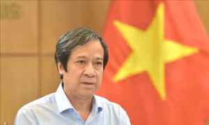 Bộ trưởng Bộ Giáo dục và Đào tạo Nguyễn Kim Sơn phát biểu tại điểm cầu Hà Nội. Ảnh: TTXVN phát