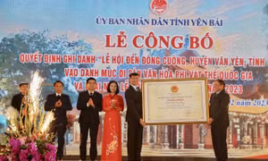 Lễ công bố ghi danh Lễ hội đền Đông Cuông vào danh mục Di sản Văn hóa phi vật thể Quốc gia