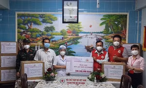 Dịch COVID-19: Hỗ trợ thiết bị lọc nước thông minh cho lực lượng tuyến đầu