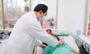 Vụ tai nạn xe khách ở Kon Tum: 15 nạn nhân chuyển tới Bệnh viện Chợ Rẫy, 6 người đã xuất viện