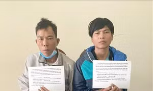 Điện Biên: Bắt giữ hai đối tượng, thu hai bánh heroin và 4.000 viên ma túy tổng hợp