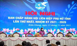 Quang cảnh Hội nghị Ban chấp hành Hội Liên hiệp Phụ nữ tỉnh Kiên Giang lần thứ nhất, nhiệm kỳ 2021 - 2026. Ảnh: Hồng Đạt - TTXVN