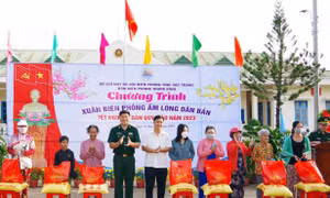 Hỗ trợ đồng bào ven biển Sóc Trăng đón Tết Nguyên đán Quý Mão