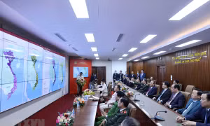 Lễ khai trương hệ thống cơ sở dữ liệu quốc gia về dân cư và hệ thống sản xuất cấp và quản lý căn cước công dân của Bộ Công an. Ảnh: Thống Nhất - TTXVN