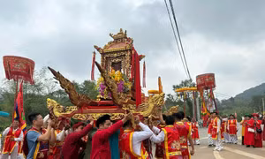 Khôi phục Lễ hội đền Phố Cát
