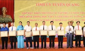 Tuyên Quang tuyên dương 86 điển hình học và làm theo Bác