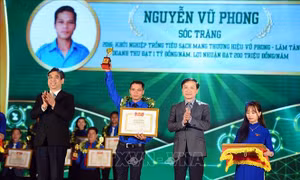 Tôn vinh 56 nhà nông trẻ xuất sắc nhận Giải thưởng Lương Định Của lần thứ XV