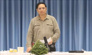 Thủ tướng Phạm Minh Chính: Các cấp chính quyền phải coi người dân vừa là trung tâm vừa là chủ thể trong phòng, chống dịch