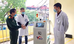 Dịch COVID-19: Nghiên cứu chế tạo thành công robot vận chuyển trong các khu vực cách ly có nguy cơ lây nhiễm cao