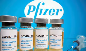 Hướng tới mục tiêu mua đủ 150 triệu liều vaccine phòng COVID-19 trong năm 2021