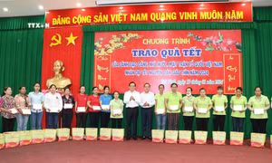 Phó Thủ tướng Trần Lưu Quang thăm và chúc Tết tại tỉnh Trà Vinh ​