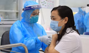 Dịch COVID-19: Sáng 13/3 không ghi nhận ca mắc mới; đã có 5.248 người được tiêm vaccine phòng bệnh