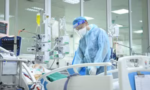 Dịch COVID-19: Ngày 15/3, cả nước có 175.480 ca mắc mới, số ca mới tại Hà Nội giảm dần