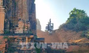 Dự án xây dựng, tu bổ, tôn tạo và phát huy giá trị di tích Tháp Bánh Ít tại xã Phước Hiệp, huyện Tuy Phước, Bình Định. Ảnh: Tường Quân - TTXVN 