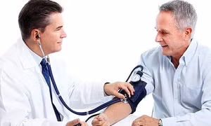 Giảm huyết áp ở người cao tuổi giúp ngăn ngừa bệnh sa sút trí tuệ