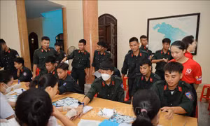 Hơn 2.000 tình nguyện viên tham gia Ngày hội “Giọt hồng xứ Thanh”