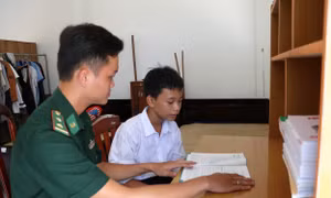 Điểm tựa vững chắc cho học sinh vùng biên ải