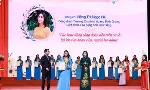 Người cán bộ nữ công tiêu biểu tại tỉnh miền núi biên giới Cao Bằng 