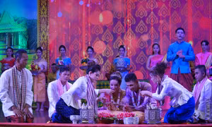 Gỡ khó cho hoạt động văn học nghệ thuật các dân tộc thiểu số vùng Tây Nam Bộ