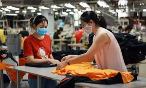 Rà soát giảm phí, lệ phí tháo gỡ khó khăn cho đối tượng chịu ảnh hưởng dịch COVID-19