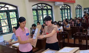 Phổ biến quy chế thi tại Hội đồng thi. Ảnh: Đại Nghĩa - TTXVN 