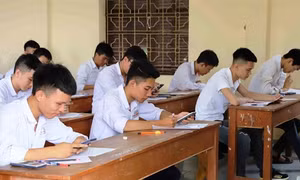 Kỳ thi tốt nghiệp THPT năm 2020: Hỗ trợ tối đa đảm bảo an toàn, thuận lợi cho thí sinh ở hải đảo vào đất liền dự thi
