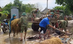 Phú Yên hỗ trợ nhân dân khắc phục thiệt hại do mưa lũ