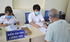 Lương hưu - nguồn thu nhập ổn định khi về già