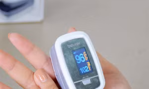 Khuyến cáo người dân thận trọng khi mua máy thở và máy đo nồng độ oxy trong máu SpO2