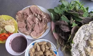 Cảnh báo từ vụ 7 người ở Đắk Lắk nhập viện vì ngộ độc do ăn thịt chó bệnh