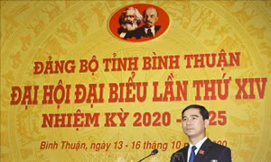 Đồng chí Dương Văn An, Bí thư Tỉnh ủy Bình Thuận khóa XIV, nhiệm kỳ 2020 – 2025 phát biểu. Ảnh: Nguyễn Thanh – TTXVN