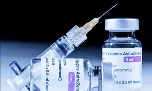  Vaccine ngừa COVID-19 của AstraZeneca. Ảnh: AFP/TTXVN