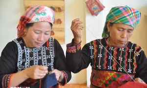 Festival Thổ cẩm Lào Cai - bản hòa ca của những sắc màu văn hóa