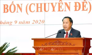Ông Châu Ngọc Tuấn được bầu giữ chức vụ Chủ tịch Hội đồng nhân dân tỉnh Gia Lai khóa XI (nhiệm kỳ 2016-2021). Ảnh: Đức Thụy/TTXVN phát