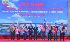 Phó Thủ tướng Trần Hồng Hà: Nam Định hội tụ đủ tiềm năng là một cực phát triển quan trọng Vùng Đồng bằng sông Hồng