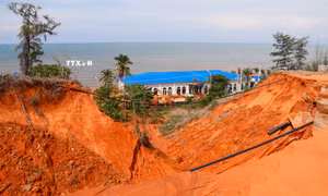 Vụ sạt lở bùn, cát tại Bình Thuận: Yêu cầu chủ đầu tư Dự án Sentosa Villa khẩn trương khắc phục hậu quả