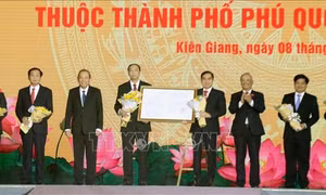 Công bố Nghị quyết thành lập thành phố Phú Quốc và các phường trực thuộc