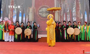 Đầu Xuân về Lễ hội làng Diềm tưởng nhớ thủy tổ Quan họ