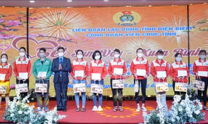 Tết Nhâm Dần 2022: Điện Biên chăm lo Tết cho đoàn viên, người lao động có hoàn cảnh khó khăn