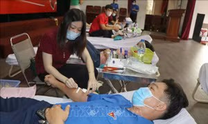 Hành trình Đỏ 2021: Ngày hội hiến máu “Giọt hồng Kon Tum”