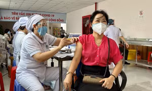 Ngày 11/1, cả nước ghi nhận 16.035 ca mắc COVID-19; 6.866 bệnh nhân được công bố khỏi bệnh