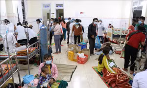 Khẩn trương xác định nguyên nhân vụ nghi ngộ độc thực phẩm tập thể tại Gia Lai