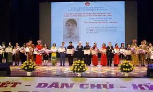 Vĩnh Phúc: Tuyên dương 170 giáo viên, học sinh dân tộc thiểu số tiêu biểu, xuất sắc