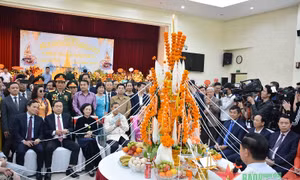 Đón Tết cổ truyền Bunpimay của nhân dân các bộ tộc Lào tại Hà Nội