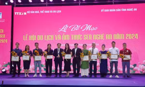 Bế mạc Lễ hội Du lịch và Ẩm thực Sen Nghệ An