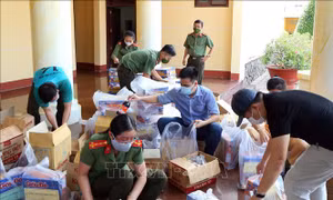Hỗ trợ người lao động và hộ đồng bào dân tộc khó khăn do dịch COVID-19 ở Sóc Trăng​